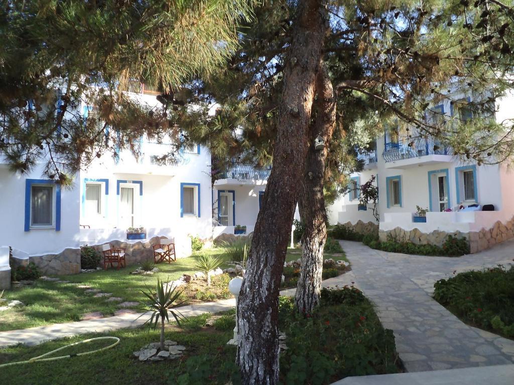 Club Mackerel Holiday Village Foca Exterior photo
